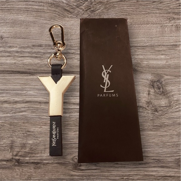 YSL Silver Y Bag Charm / Keychain - Picture 1 of 3